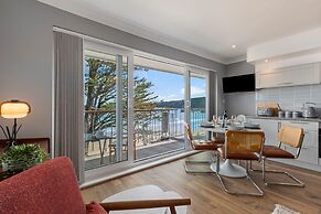 33 Beach Court - Direct Beach Access Sea Views