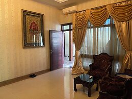 Aldeoz Villa Ndalem Marwatan Solo