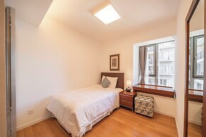 Tyms Elegant 2BR 1BA Apt Walk to Malls