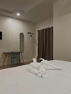 Natcha Hotel and Residence Chumphon