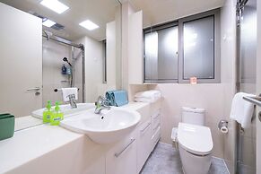 Tyms Stylish 1BR 1BA Apt Xujiahui Center
