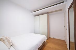 Tyms Family 2BR 1BA Apt Xujiahui Center