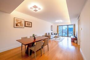 Tyms Family 2BR 1BA Apt Xujiahui Center