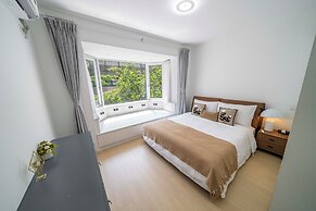 Tyms Stylish 3BR 2BA Apt Xujiahui Shops