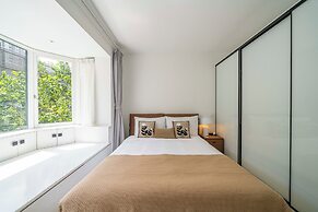 Tyms Stylish 3BR 2BA Apt Xujiahui Shops