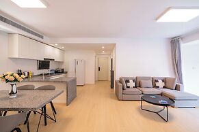 Tyms Stylish 3BR 2BA Apt Xujiahui Shops
