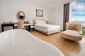 RHM Luxury Hotel and Suite