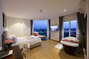 RHM Luxury Hotel and Suite