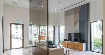 Vogue | Rosewater Creek Beach | Waterfront Living