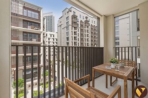 Vogue | Rosewater Creek Beach | Waterfront Living