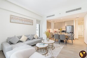 Vogue | Rosewater Creek Beach | Waterfront Living