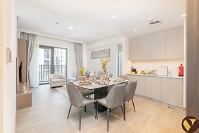 Vogue | Rosewater Creek Beach | Waterfront Living