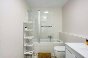 Luxury Tower 3BR Beach View High Floor