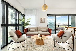 Luxury Tower 3BR Beach View High Floor