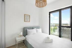 Luxury Tower 3BR Beach View High Floor