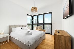 Luxury Tower 3BR Beach View High Floor