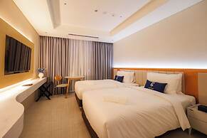 The First Clark Hotel & Residence