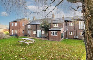 Guys Head Cottage