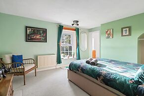 Guys Head Cottage