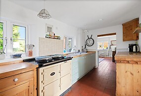 Guys Head Cottage