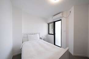 Tyms Elegant 4BR 2BA Apt Xujiahui Malls