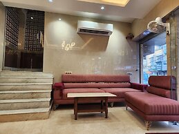 Hotel Pushpak International