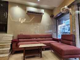 Hotel Pushpak International