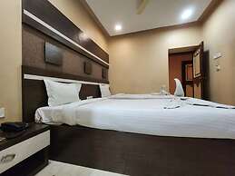 Hotel Pushpak International