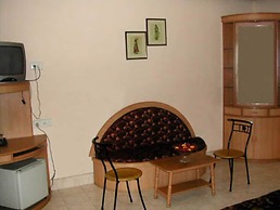 Hotel Pushpak International
