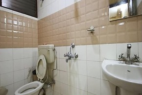 Hotel Pushpak International