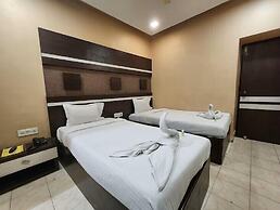 Hotel Pushpak International