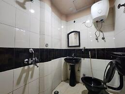Hotel Pushpak International