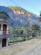 Toorani Resort