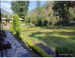Toorani Resort