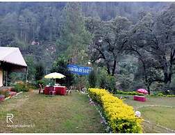 Toorani Resort