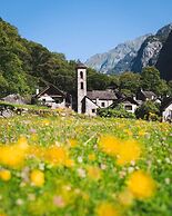 Unique Vacation Rental in Losone