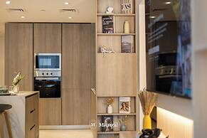 Manzil- Chic 2BR w Pool nr Circle Mall