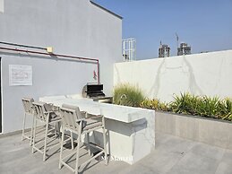 Manzil- Chic 2BR w Pool nr Circle Mall