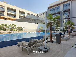 Manzil- Chic 2BR w Pool nr Circle Mall