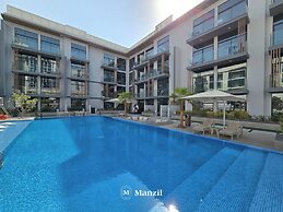 Manzil- Chic 2BR w Pool nr Circle Mall