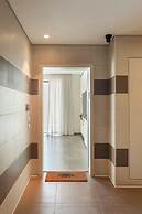 Prestigious penthouse in a luxury tower