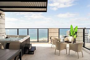 Prestigious penthouse in a luxury tower