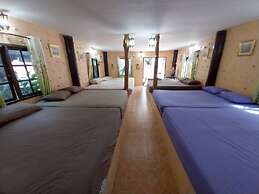 Bamboo River House Kaeng Krachan