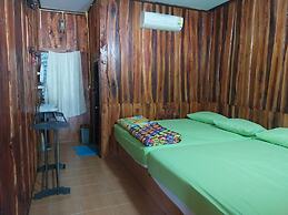 Bamboo River House Kaeng Krachan