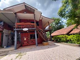 Bamboo River House Kaeng Krachan