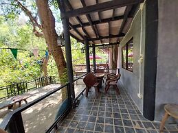 Bamboo River House Kaeng Krachan