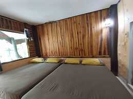 Bamboo River House Kaeng Krachan