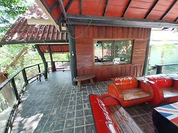 Bamboo River House Kaeng Krachan