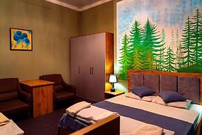 Light Hostel