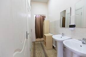 Light Hostel
